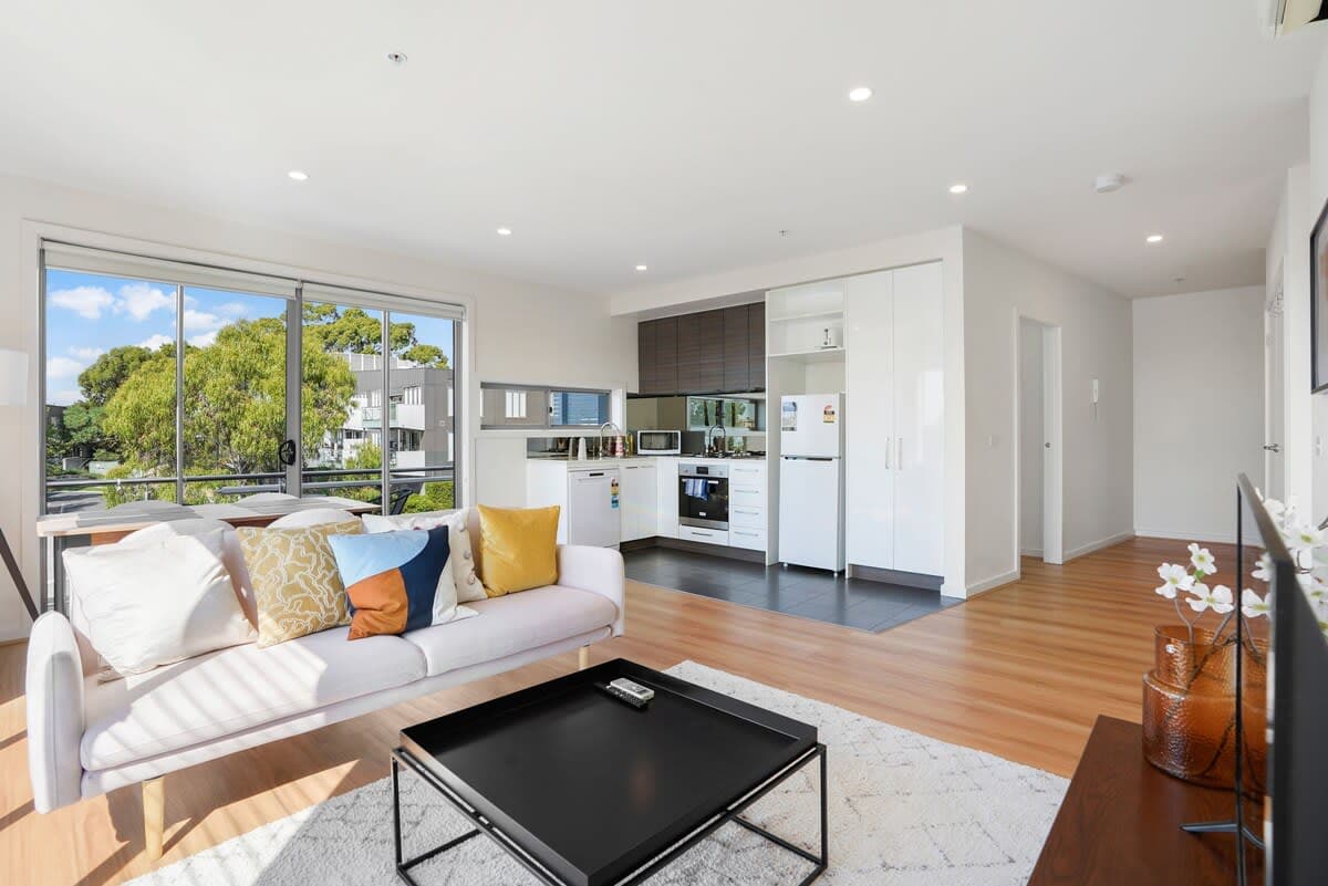 Furnished 2 Bedroom Apartment in Burwood