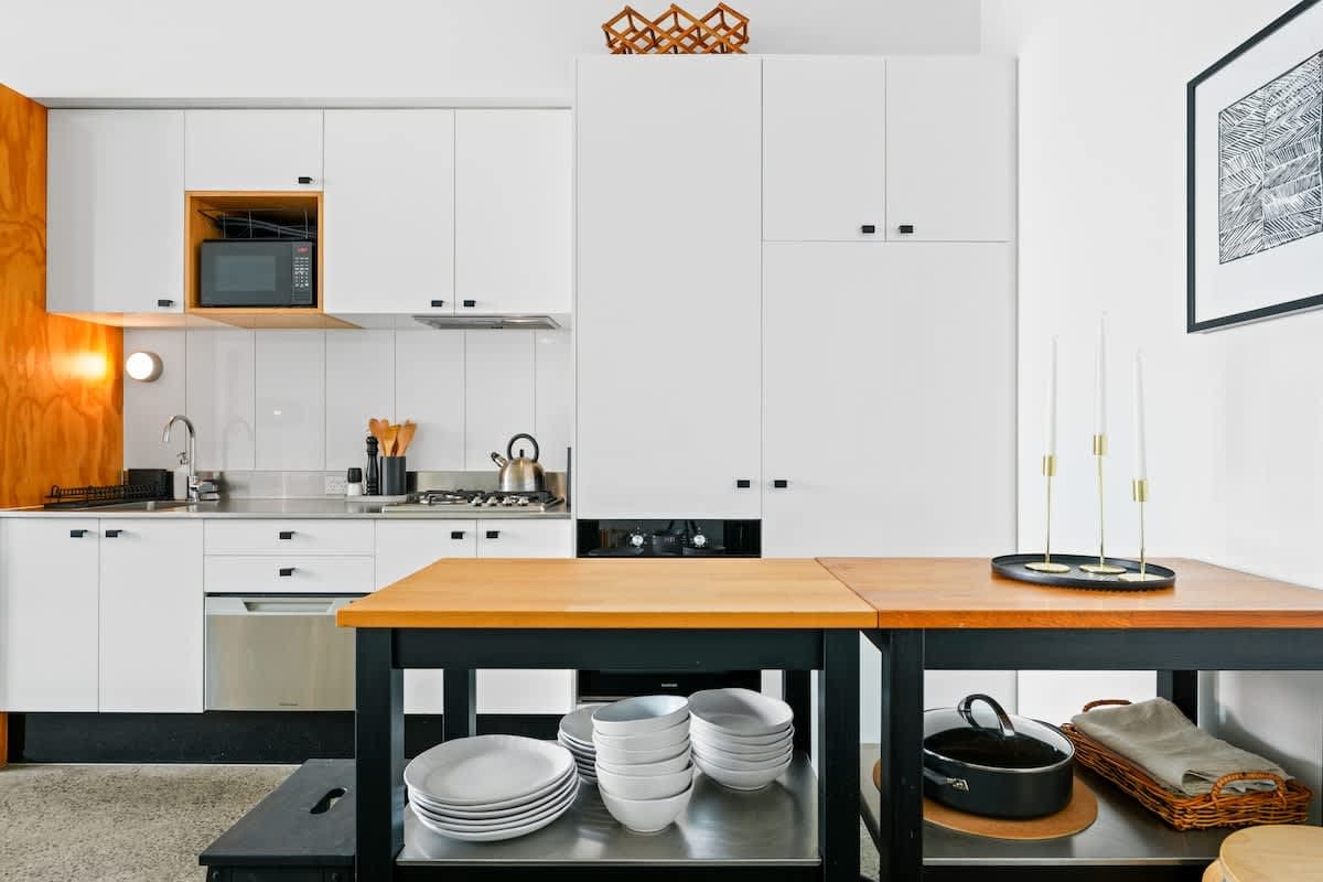 Furnished 2 Bedroom Apartment in Seddon