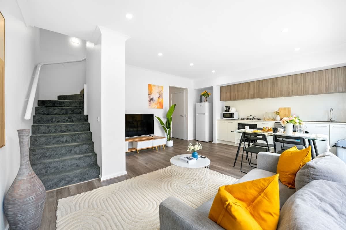 Furnished 3 Bedroom House in Berwick