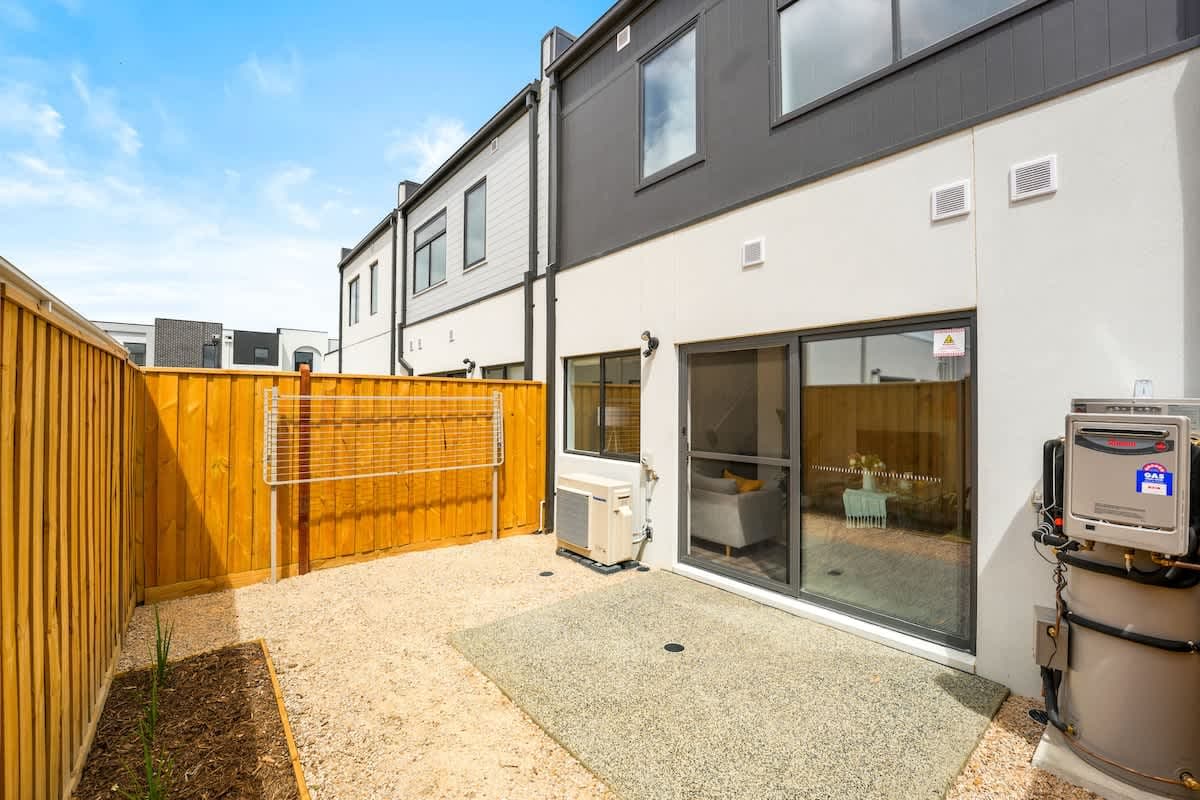 Furnished 3 Bedroom House in Berwick