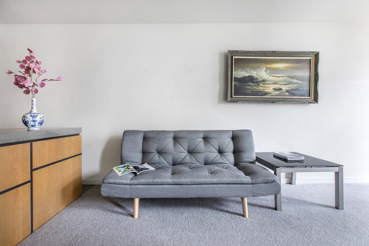 Furnished 1 Bedroom Apartment in South Yarra