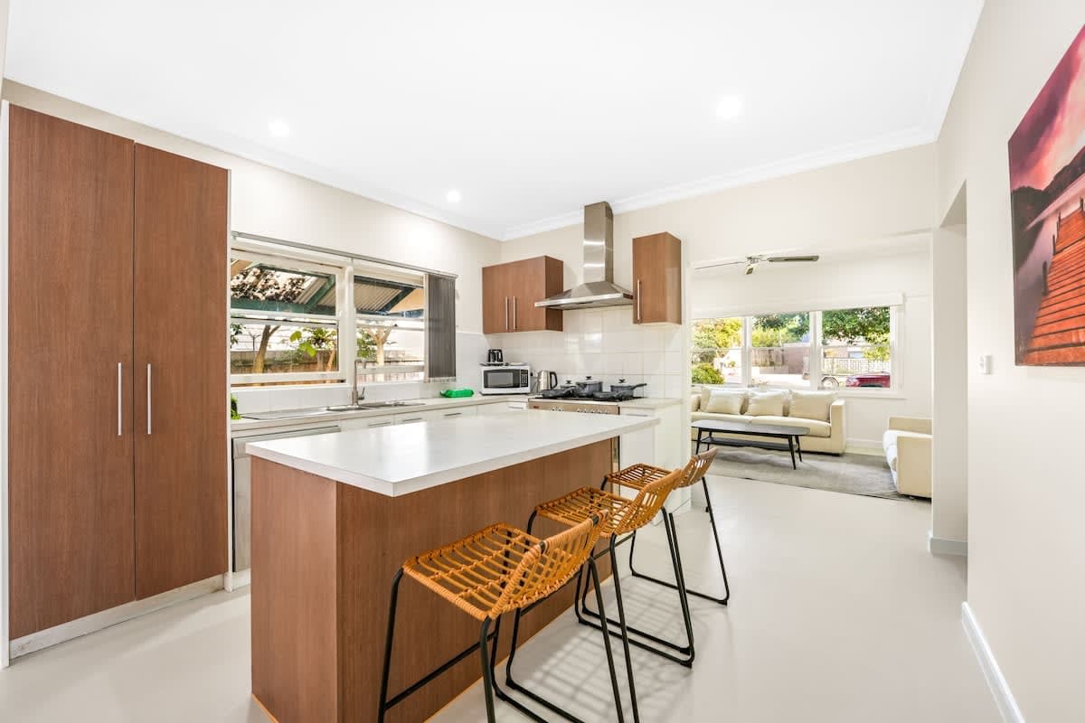 Furnished 3 Bedroom House in Heidelberg West