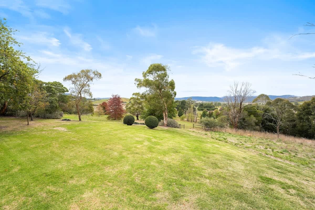 Furnished 2 Bedroom House in Dixons Creek
