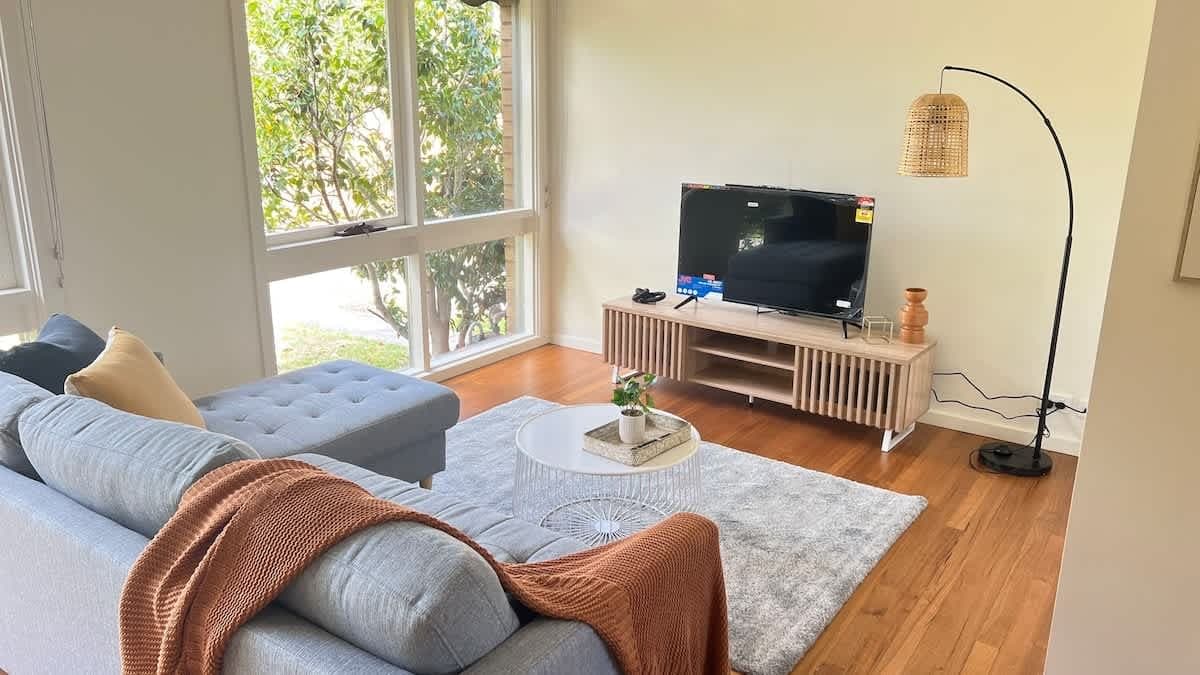Furnished 2 Bedroom House in Mentone