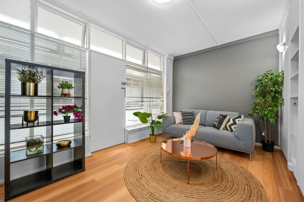 Furnished 1 Bedroom Apartment in St Kilda West