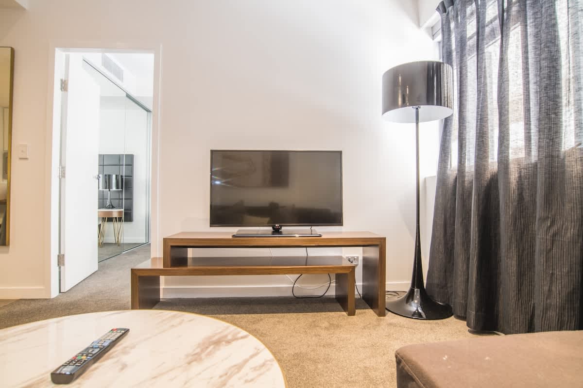 Furnished 1 Bedroom Apartment in Chatswood