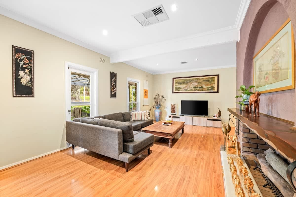 Furnished 5 Bedroom House in Donvale