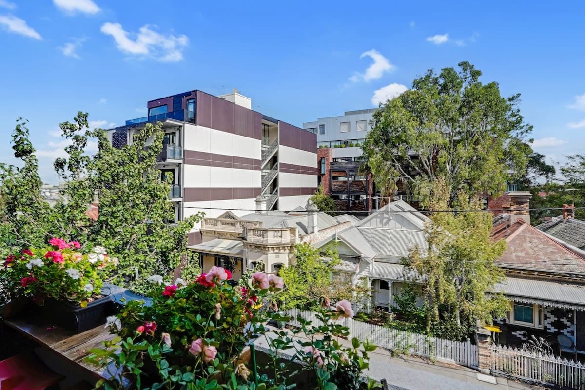 Furnished 2 Bedroom Apartment in Brunswick