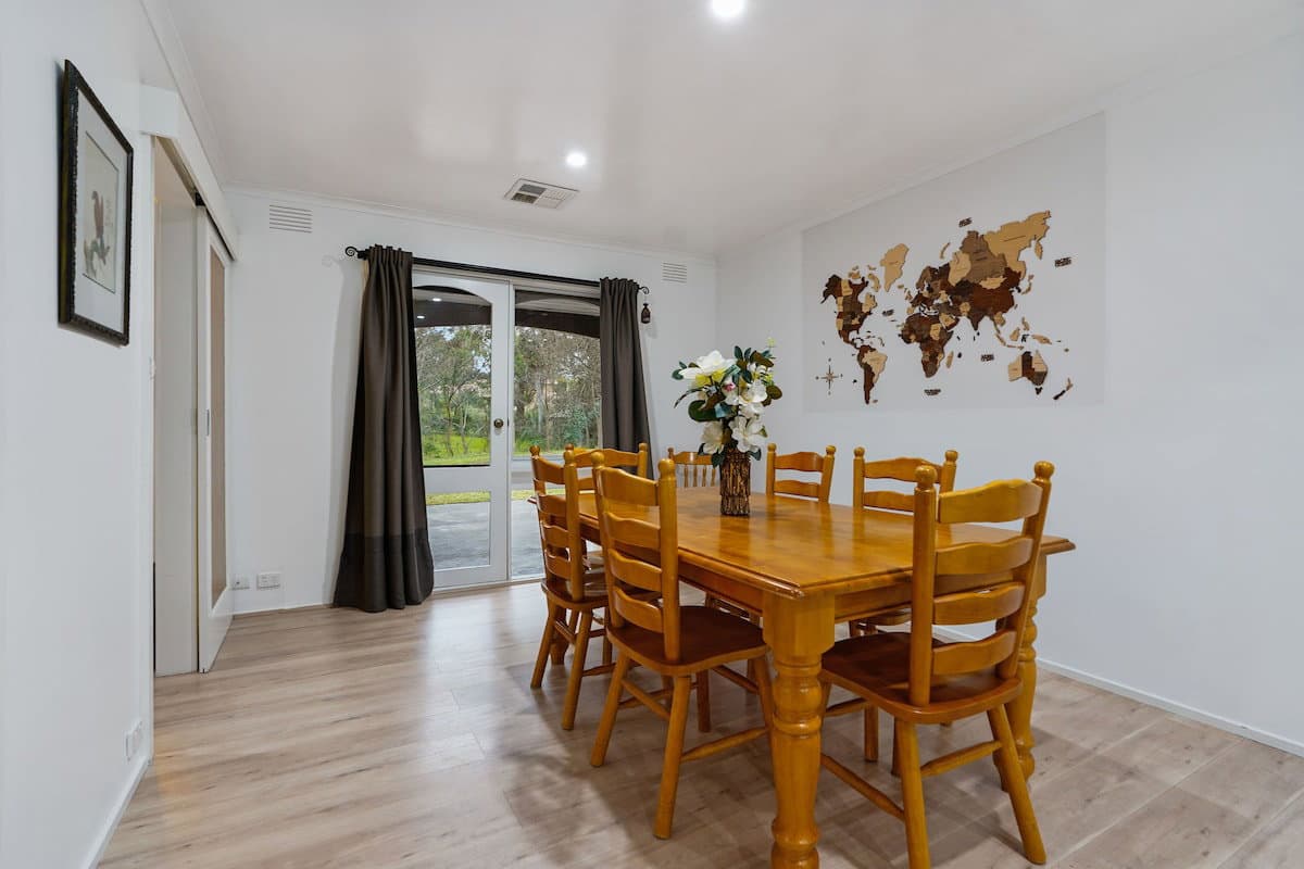 Furnished 4 Bedroom House in Donvale