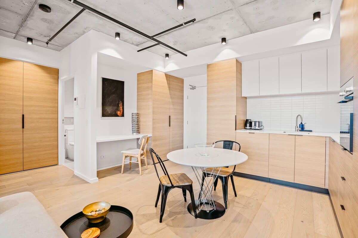 Furnished 1 Bedroom Apartment in Footscray