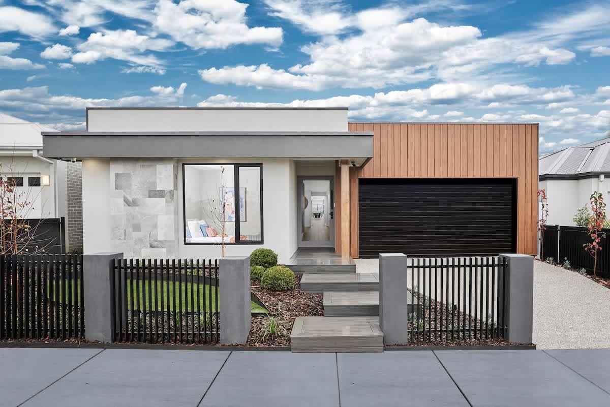 Furnished 4 Bedroom House in Sunbury