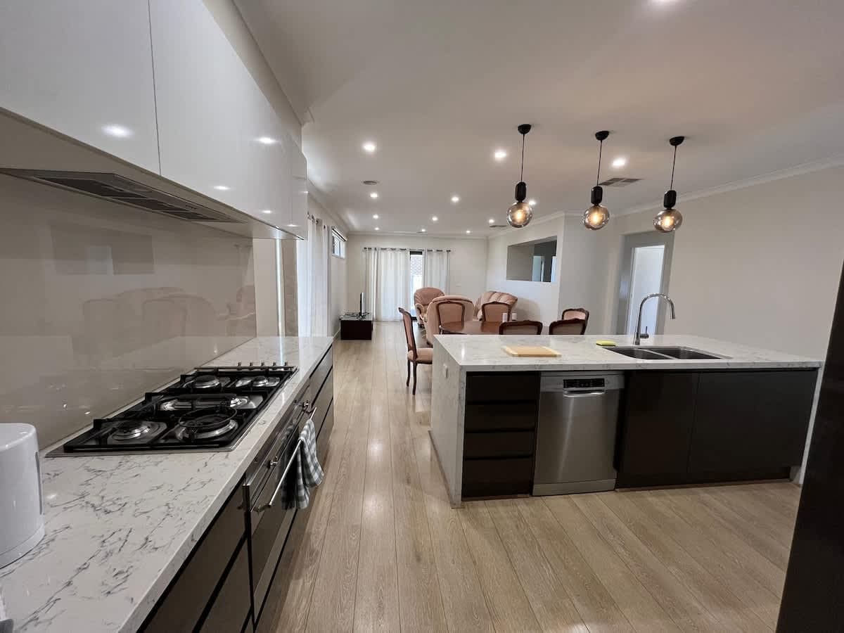 Furnished 4 Bedroom House in Burnside