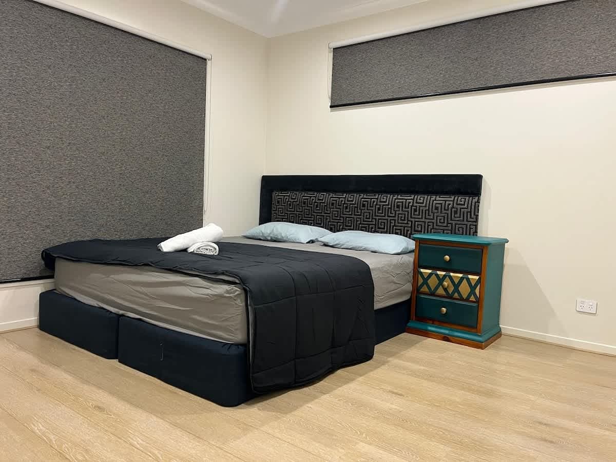 Furnished 4 Bedroom House in Burnside