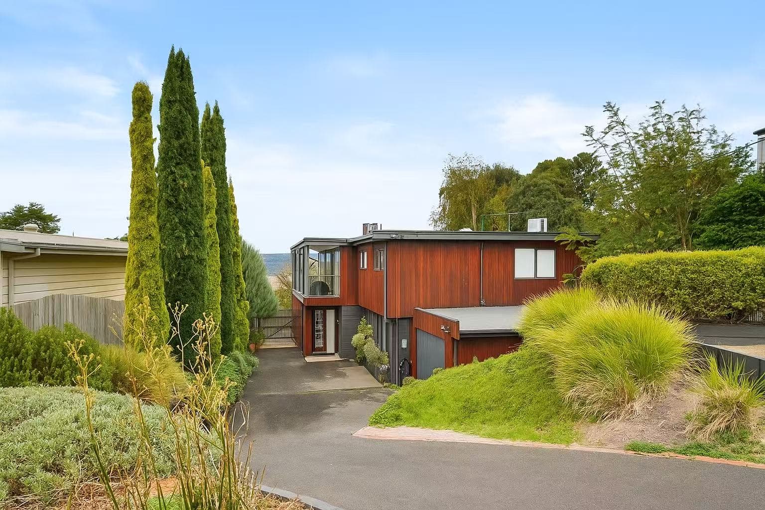 Furnished 4 Bedroom House in Dromana