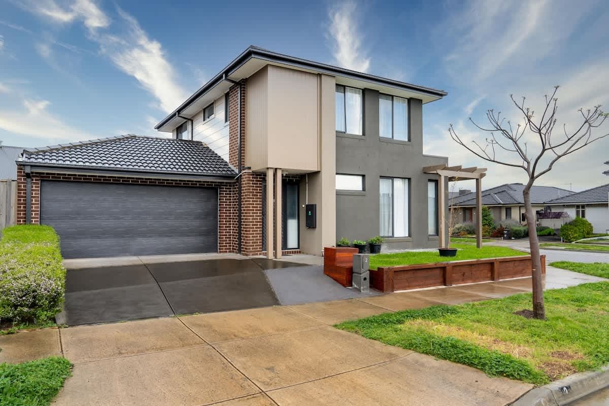 Furnished 4 Bedroom House in Clyde