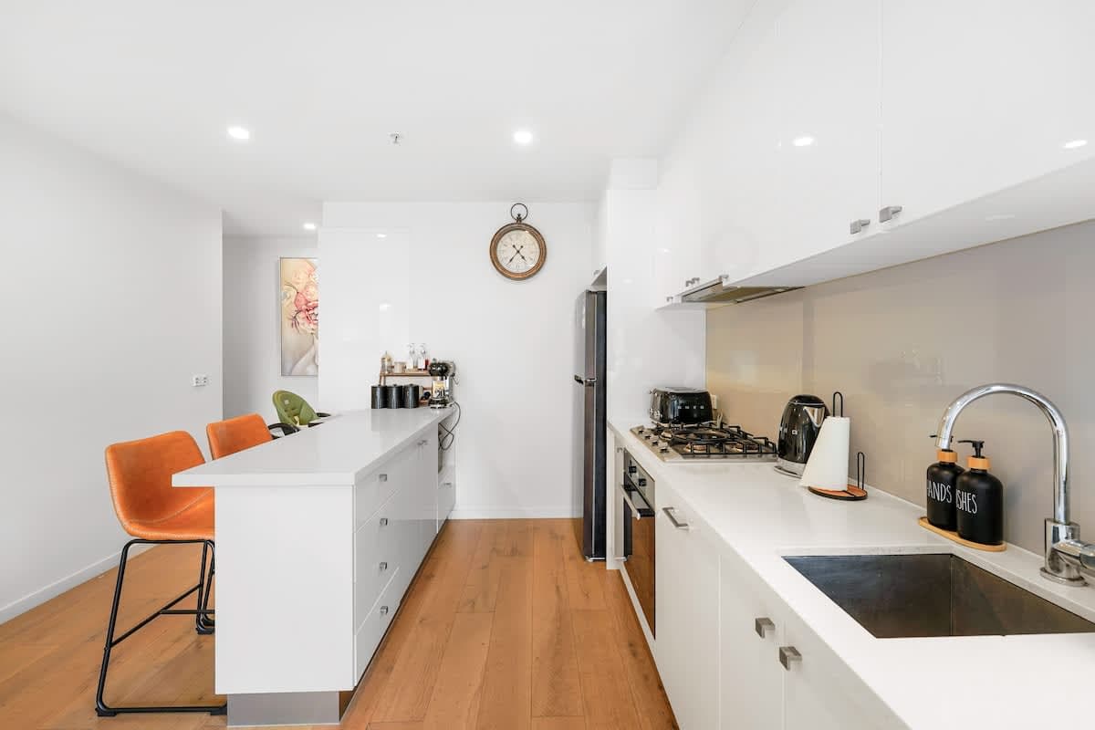 Furnished 2 Bedroom Apartment in Bentleigh