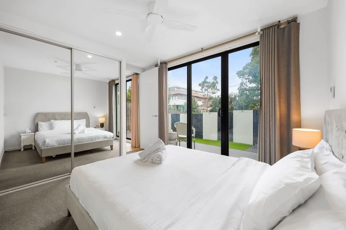 Furnished 2 Bedroom Apartment in Bentleigh