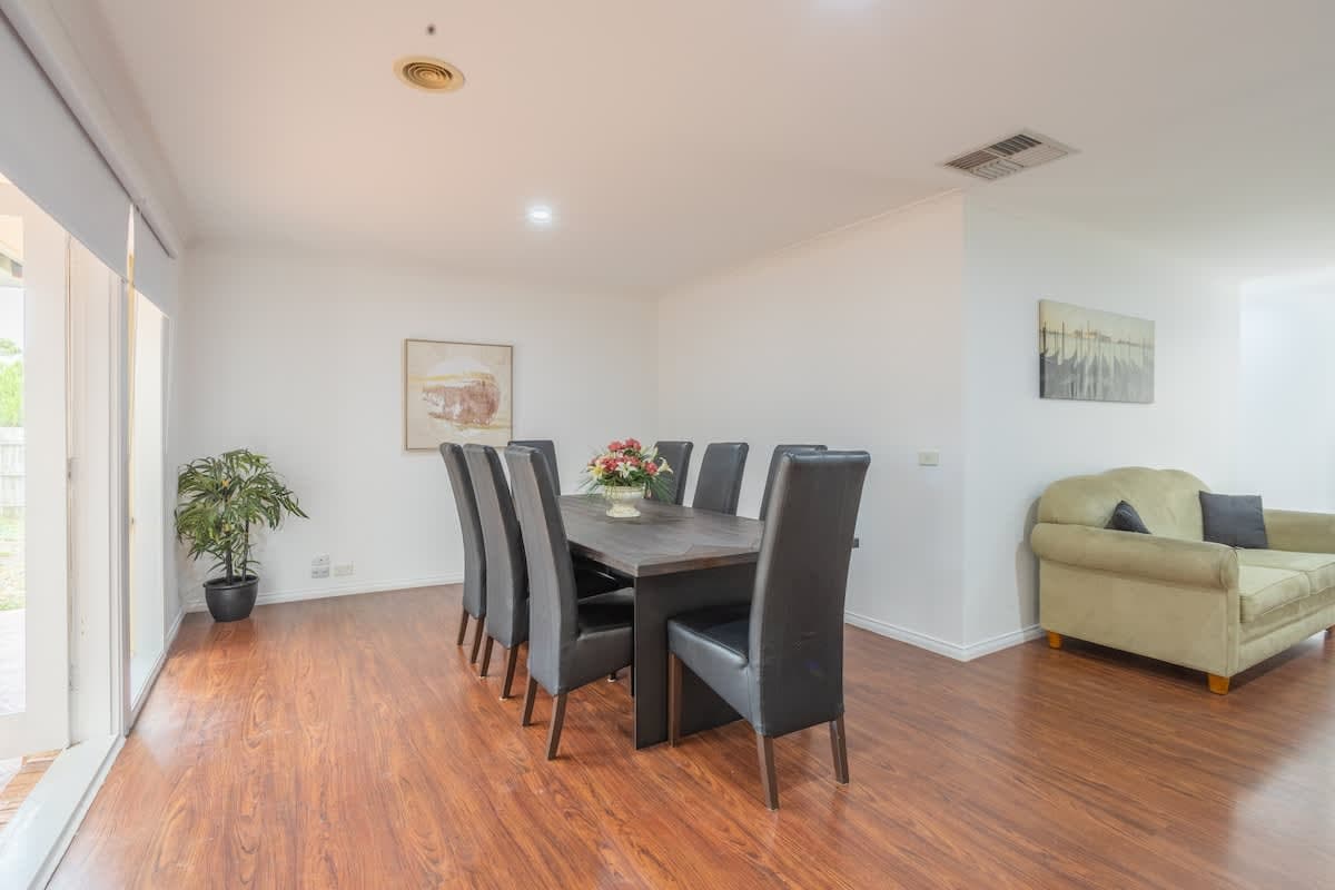 Furnished 3 Bedroom House in Hoppers Crossing