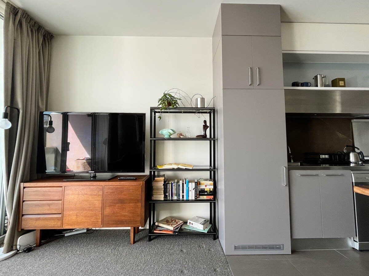 Furnished 1 Bedroom Apartment in Windsor