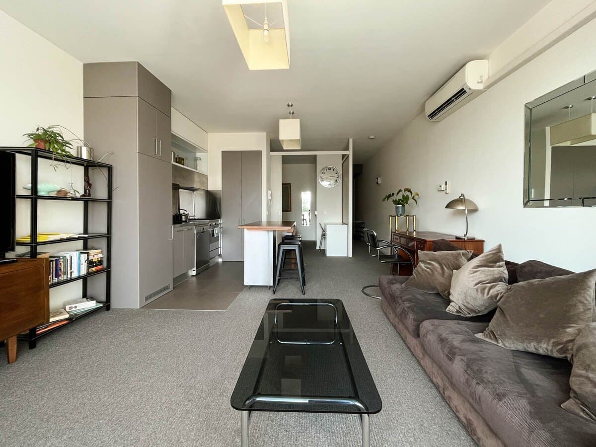 Furnished 1 Bedroom Apartment in Windsor