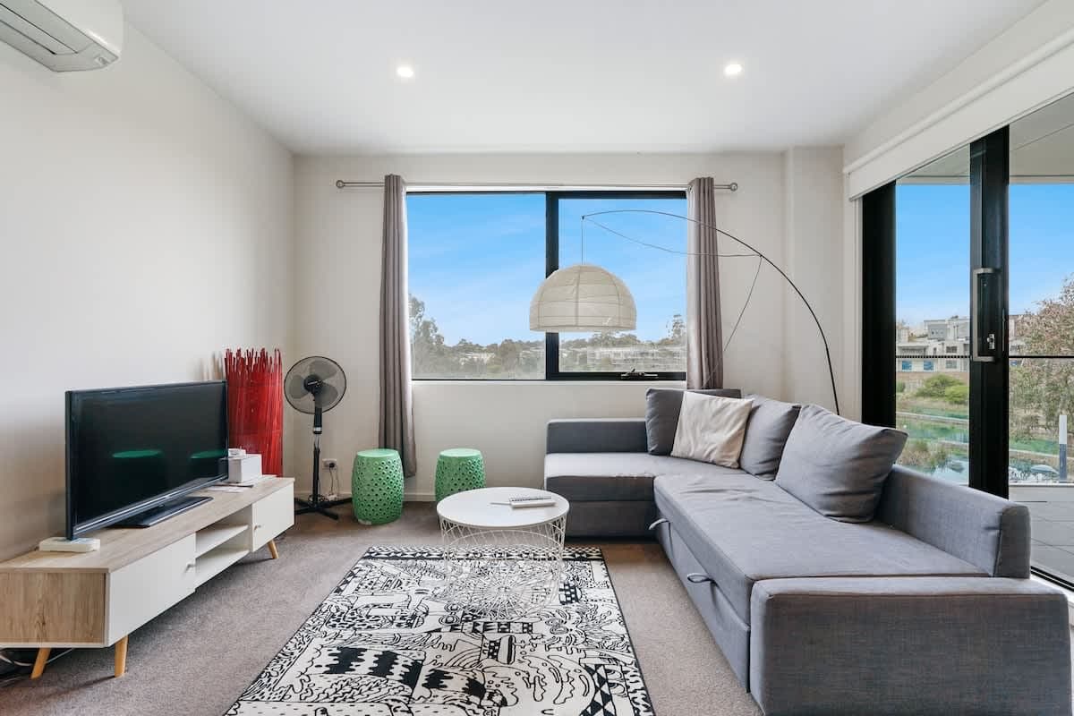 Furnished 2 Bedroom Apartment in Bundoora