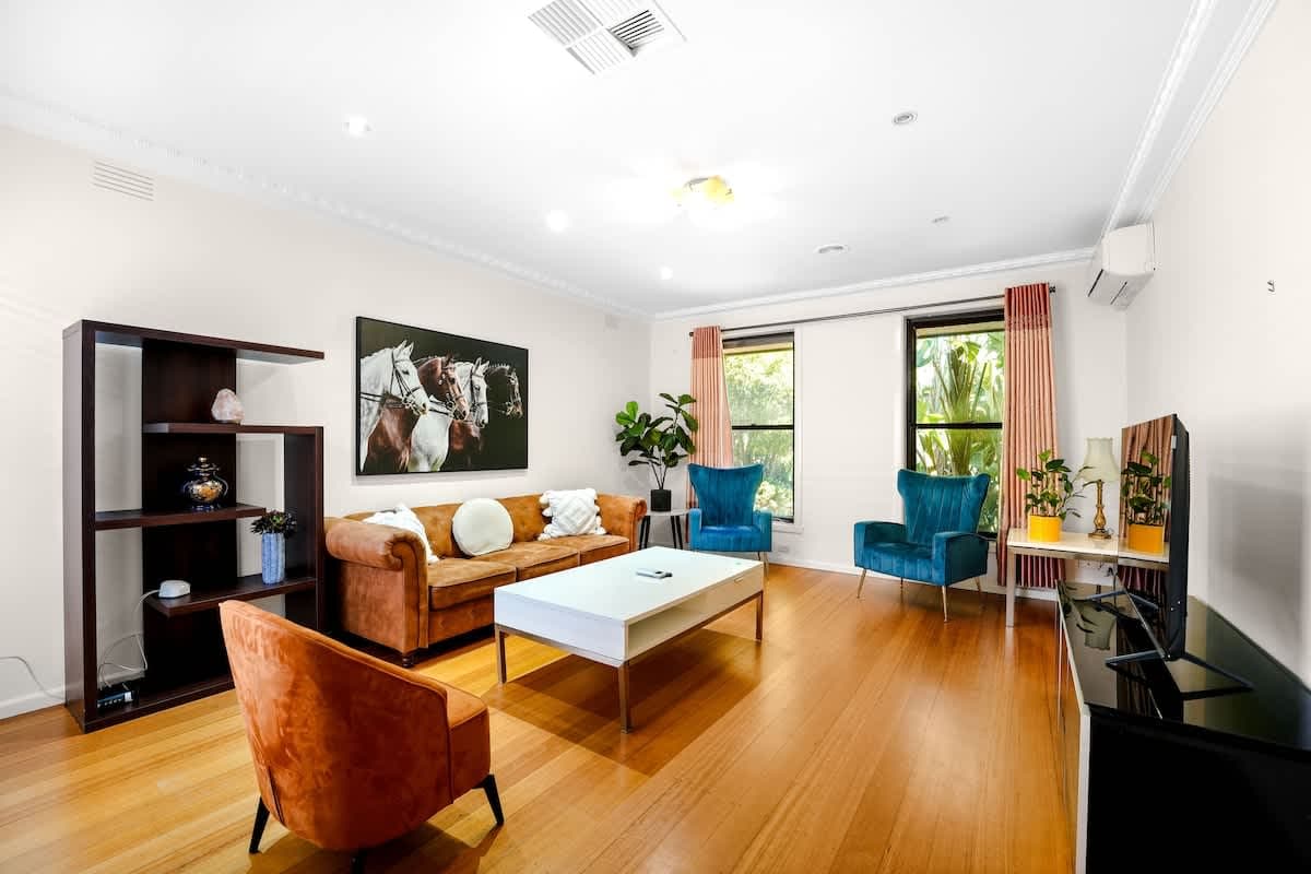 Furnished 3 Bedroom House in Hoppers Crossing
