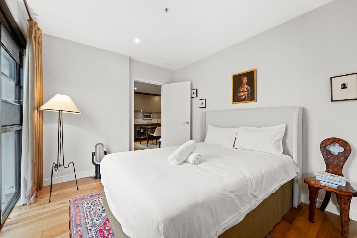 Furnished 1 Bedroom Apartment in North Melbourne