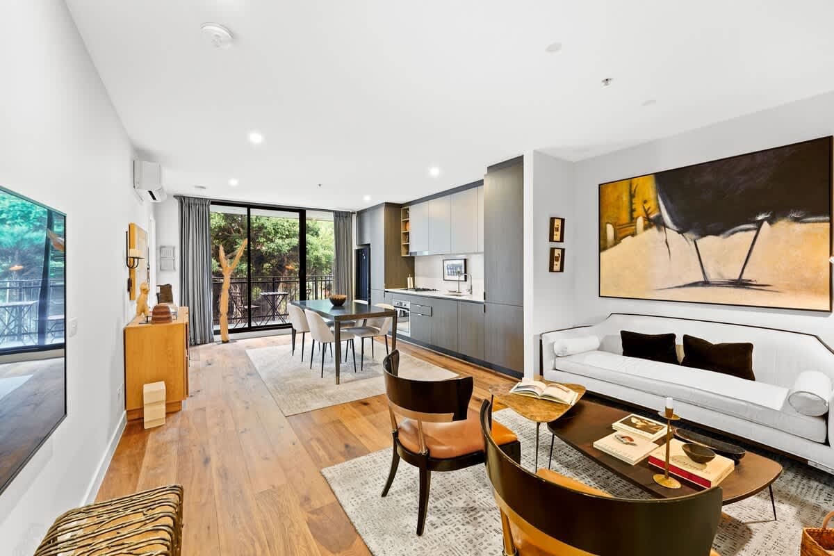 Furnished 1 Bedroom Apartment in North Melbourne