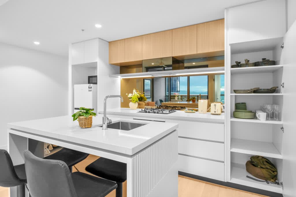 Furnished 1 Bedroom Apartment in Brisbane City