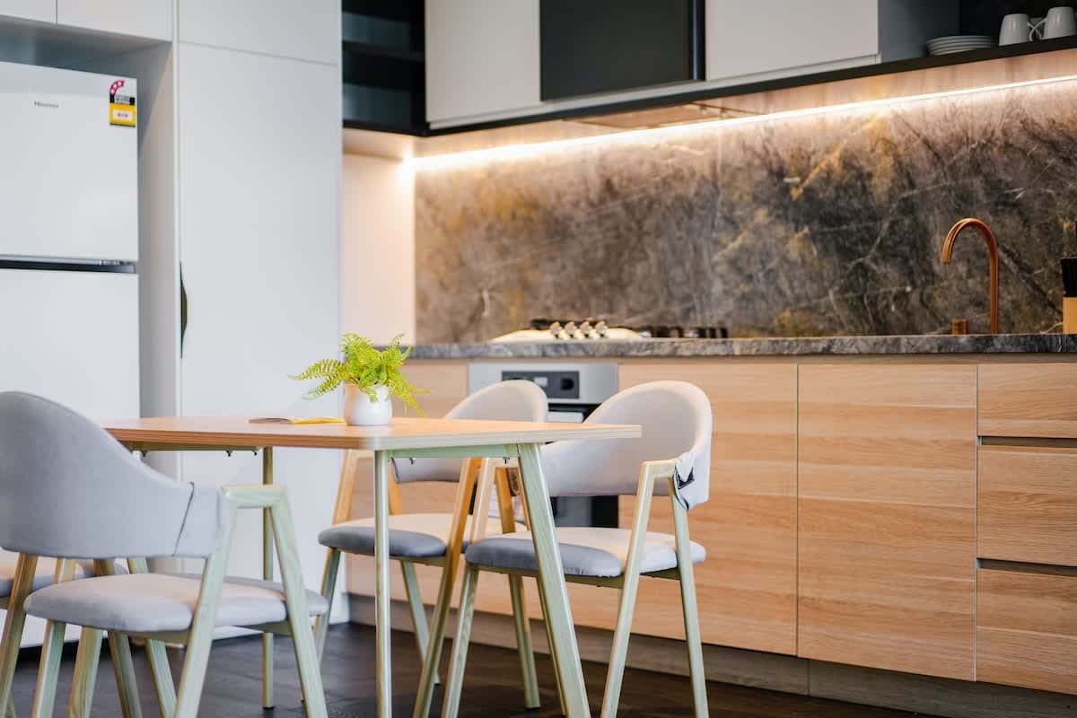 Furnished 2 Bedroom Apartment in West Melbourne