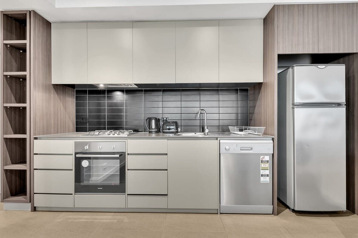 Furnished 1 Bedroom Apartment in Williams Landing
