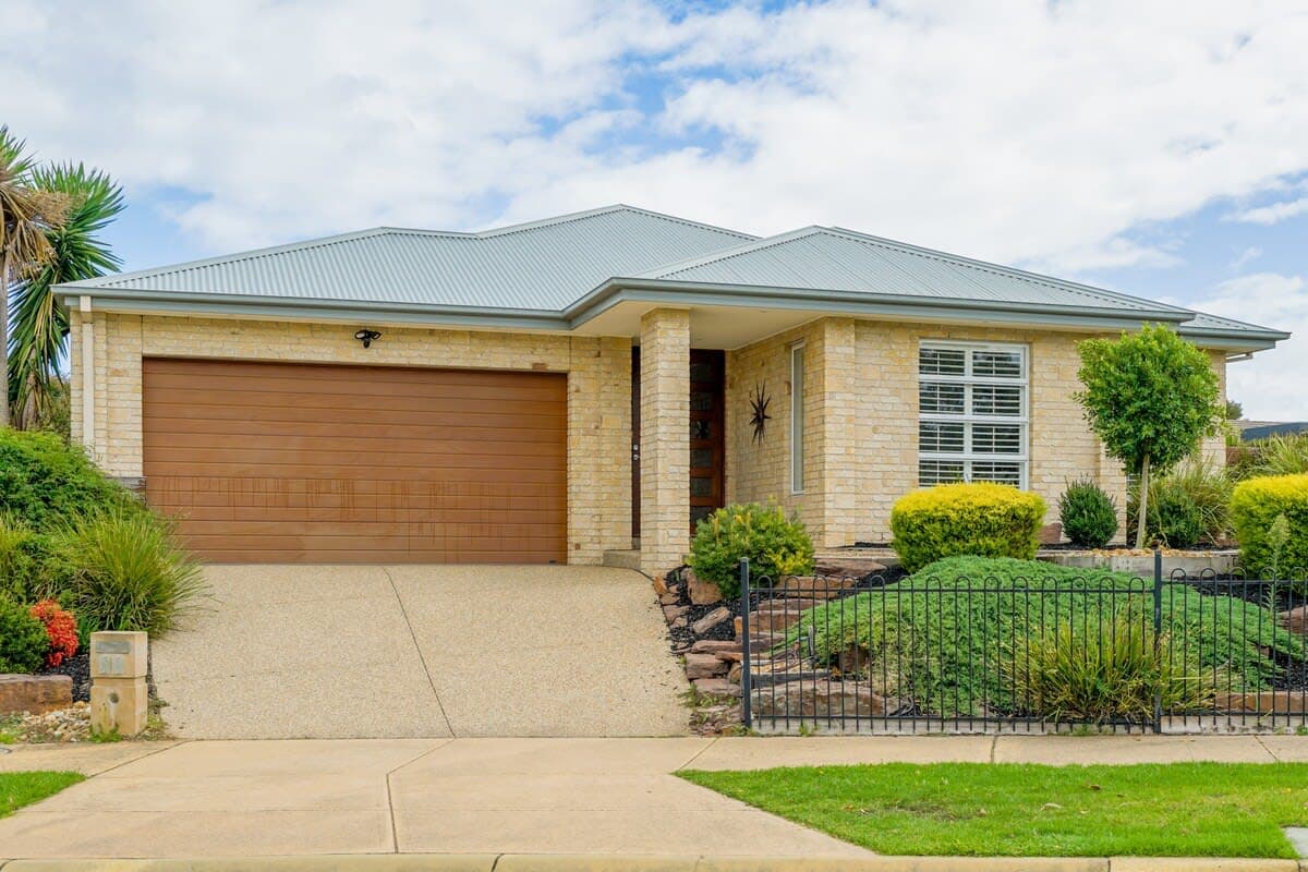 Furnished 4 Bedroom House in Mount Martha