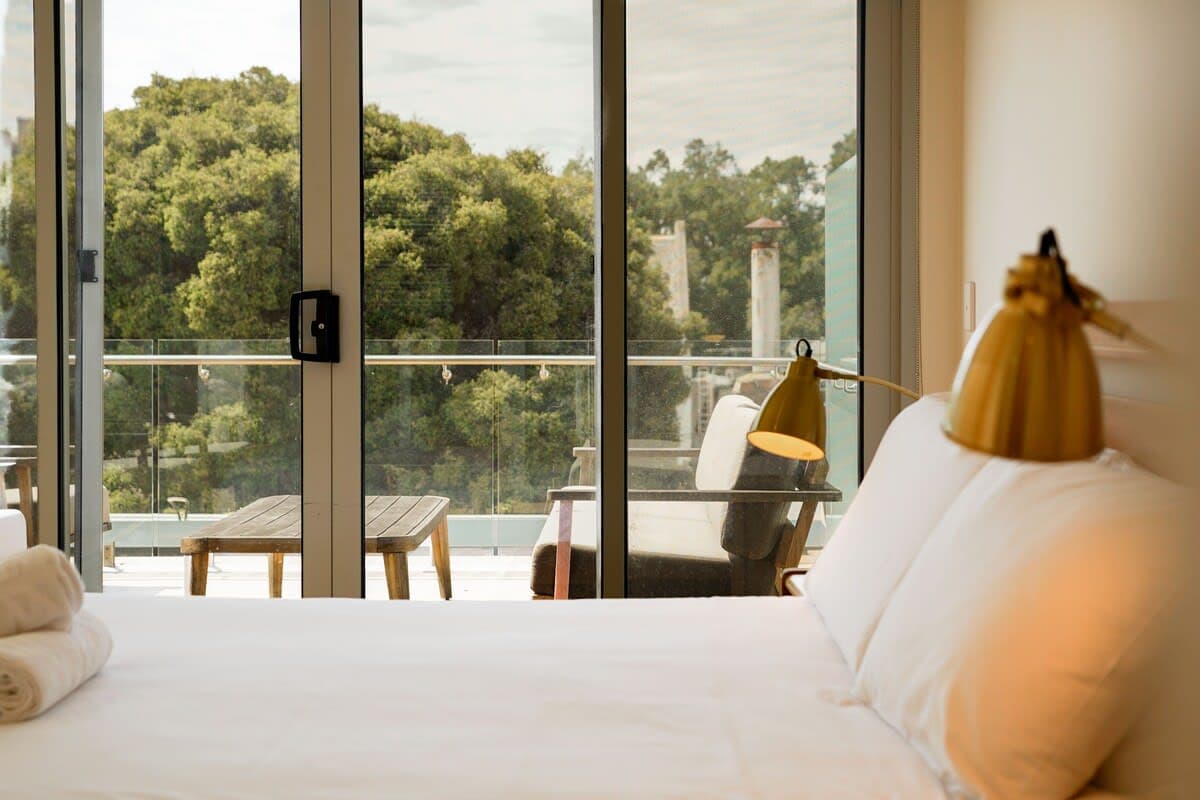 Furnished 4 Bedroom House in Carlton