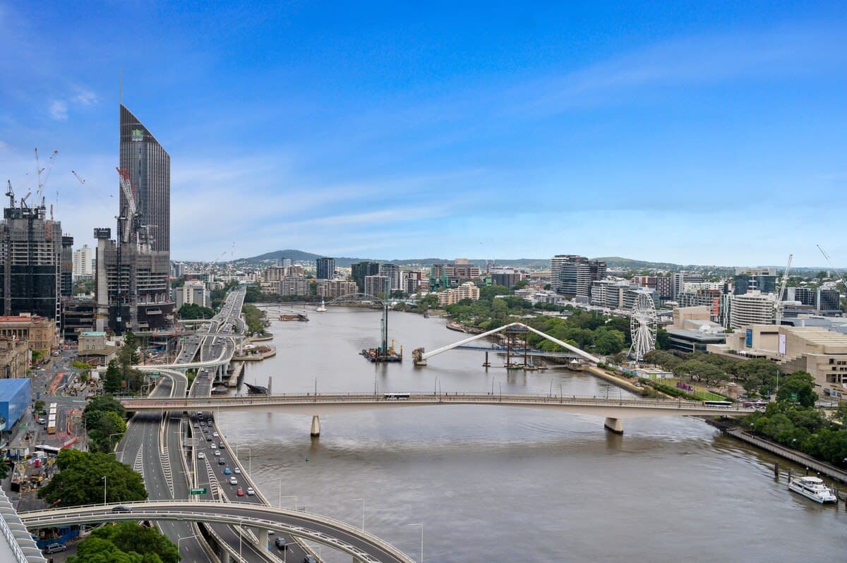 Furnished 2 Bedroom Apartment in Brisbane City