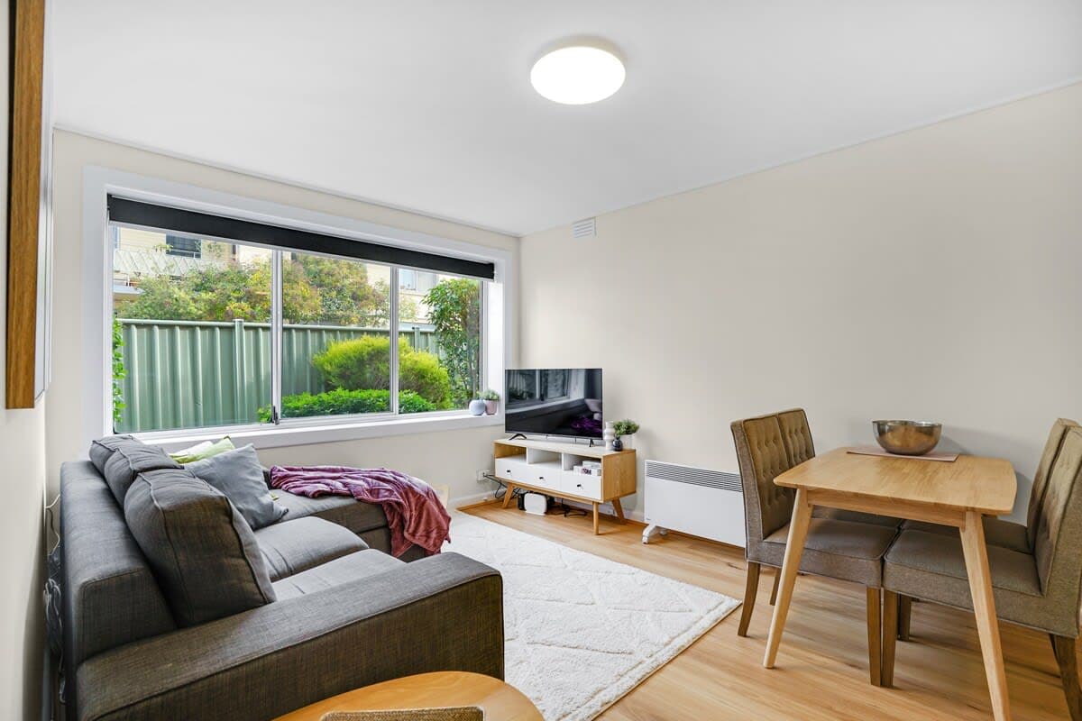 Furnished 1 Bedroom Apartment in Thornbury