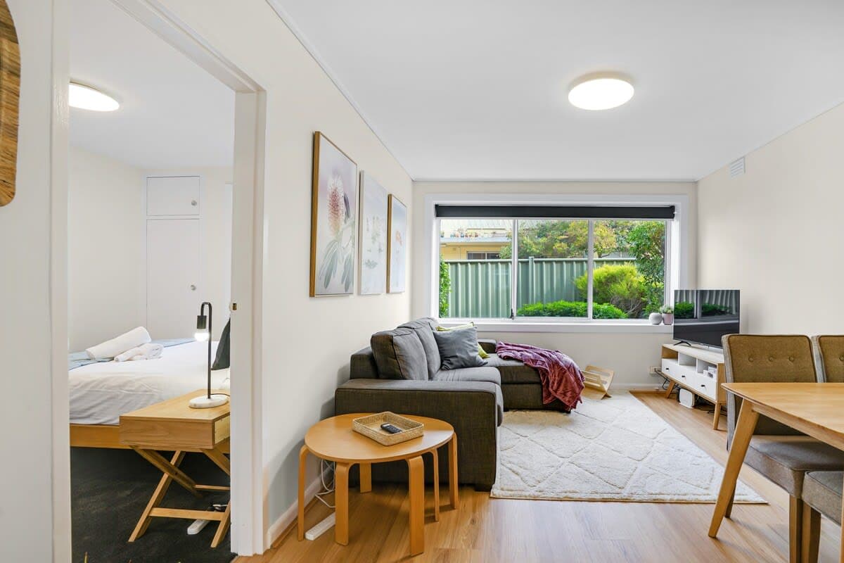 Furnished 1 Bedroom Apartment in Thornbury