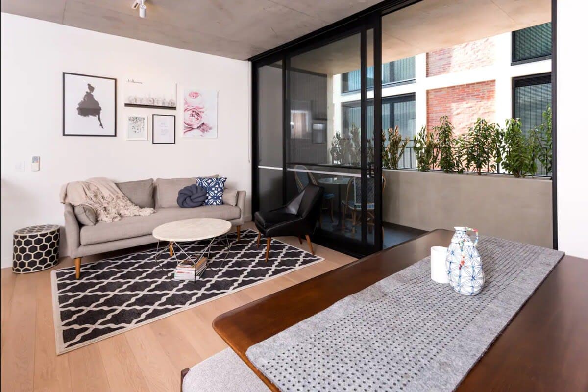 Furnished 2 Bedroom Apartment in Fitzroy