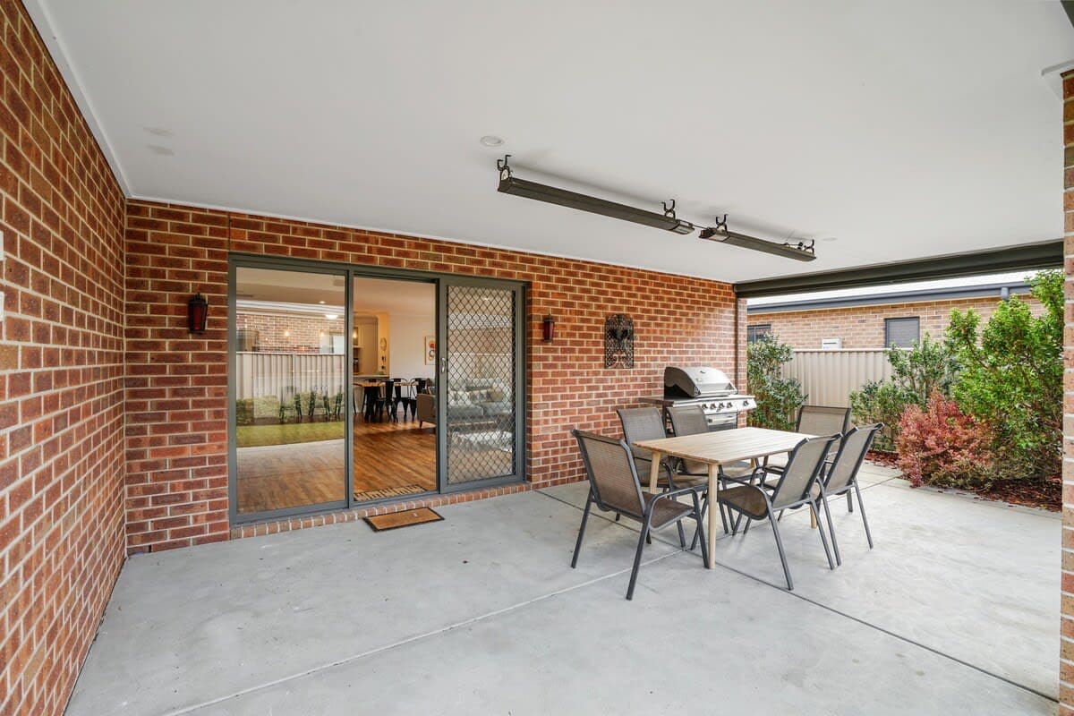 Furnished 3 Bedroom House in Golden Point