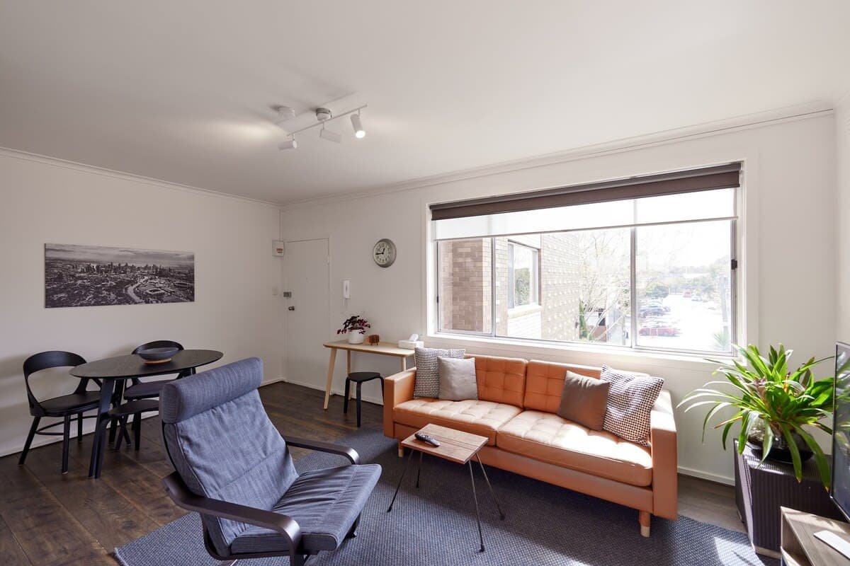Furnished 2 Bedroom Apartment in Collingwood