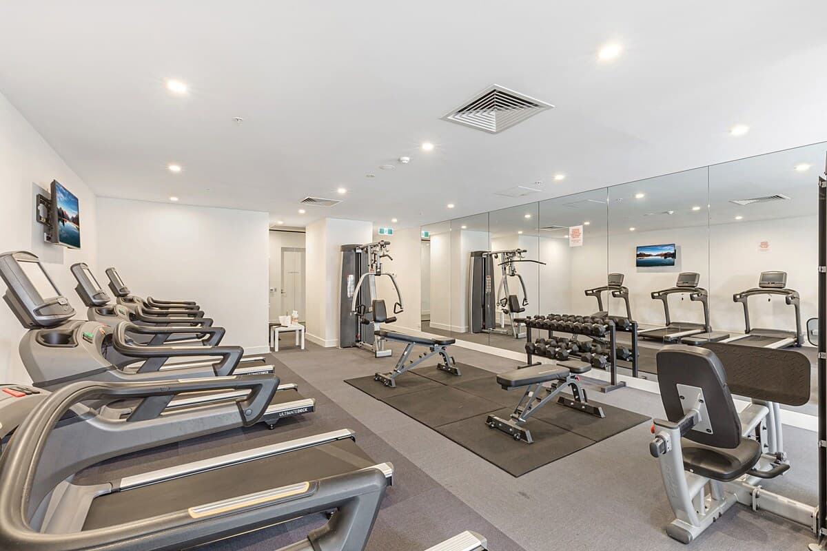 Furnished 1 Bedroom Apartment in West Melbourne