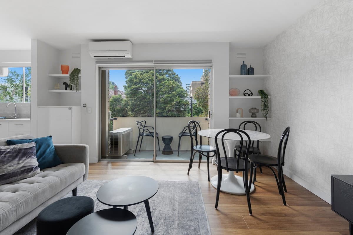 Furnished 2 Bedroom Apartment in South Yarra