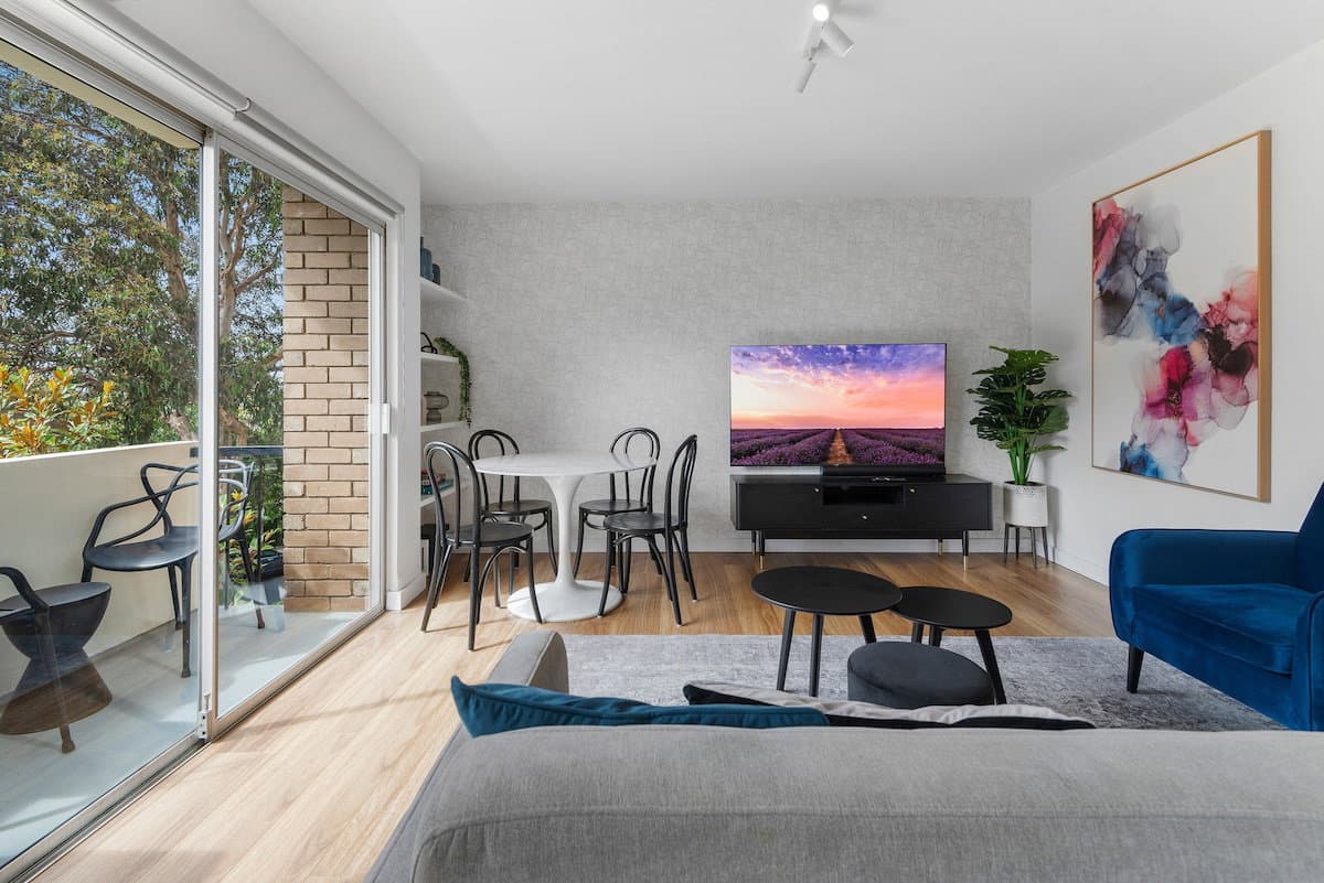 Furnished 2 Bedroom Apartment in South Yarra