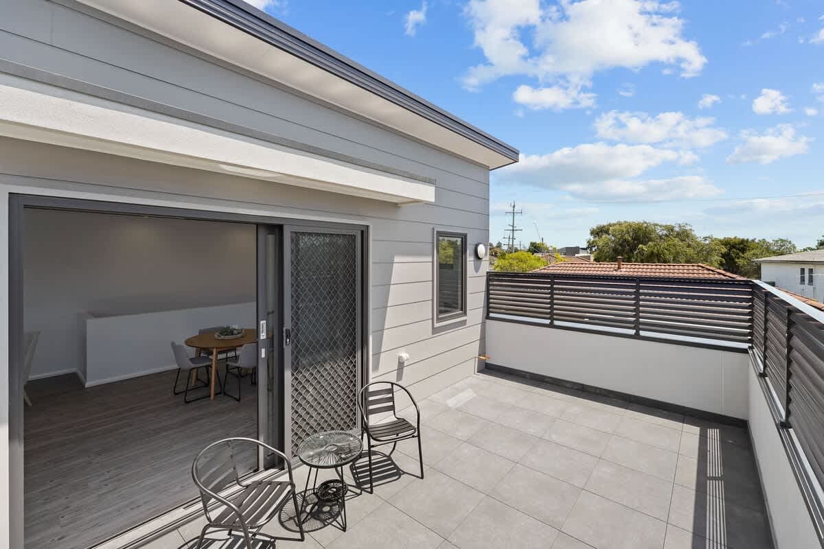 Furnished 2 Bedroom Rental in Rosebud