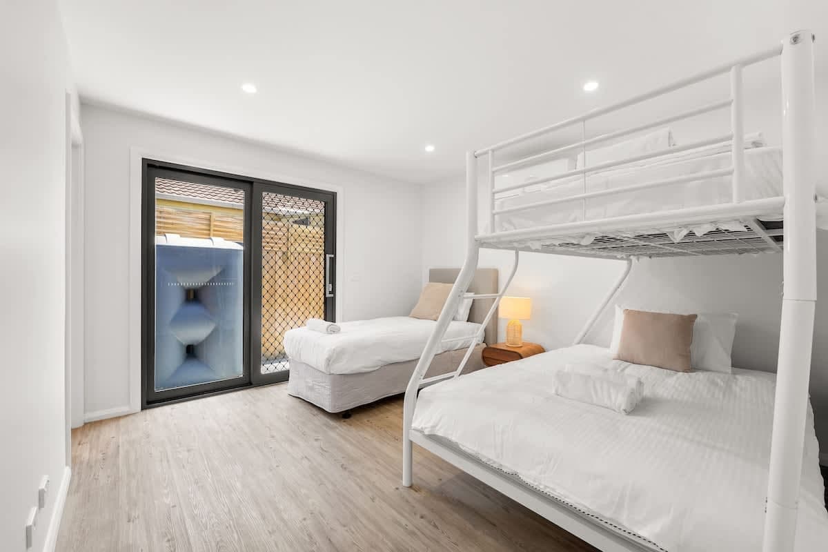 Furnished 2 Bedroom Rental in Rosebud