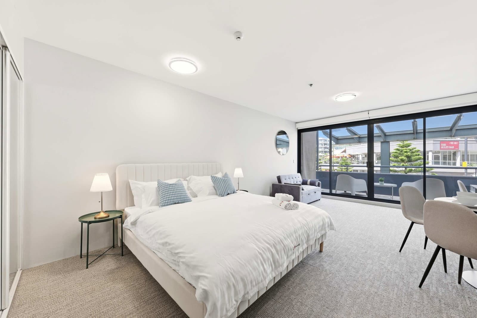 Furnished 1 Bedroom Apartment in Cronulla