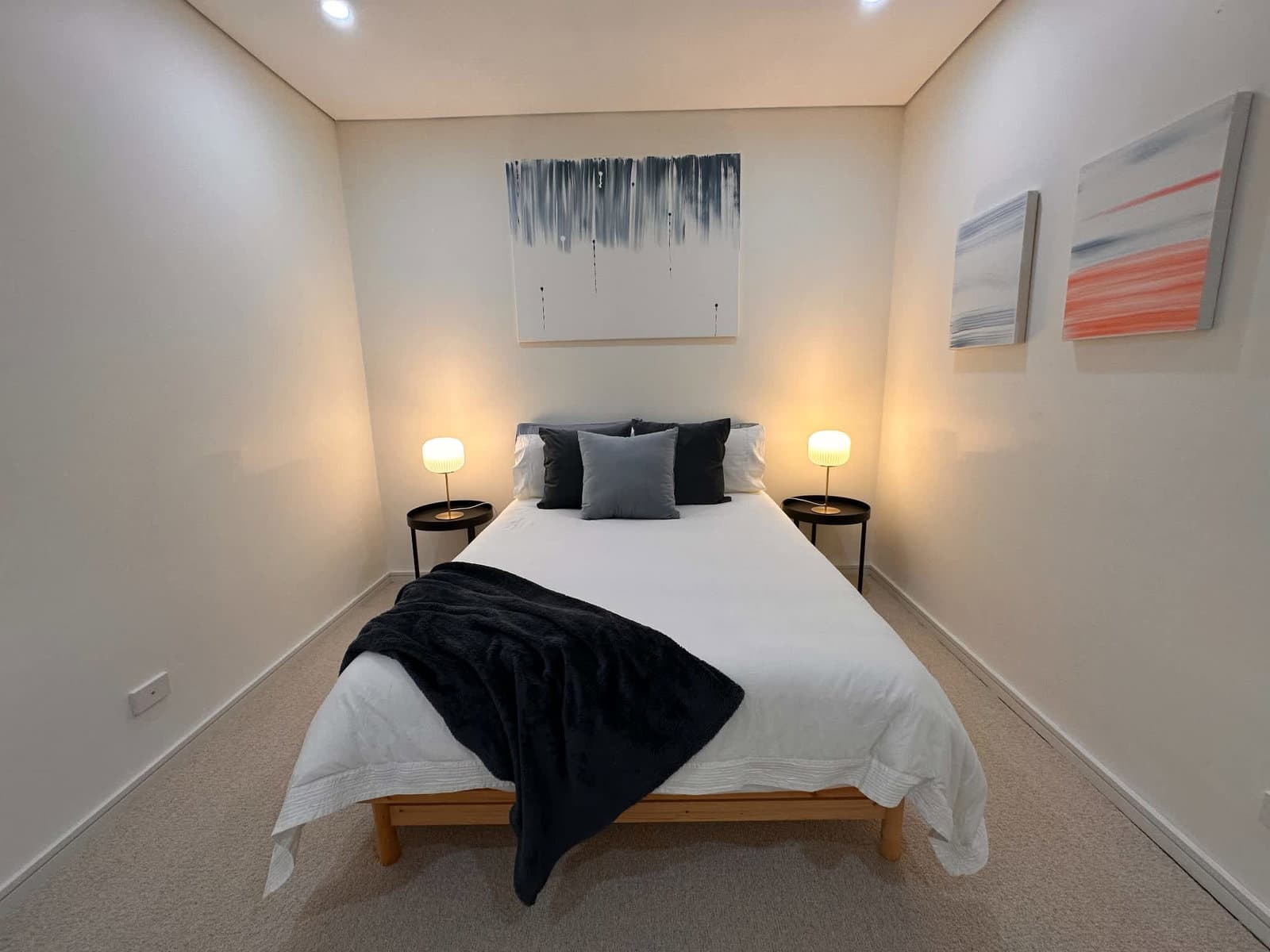Furnished 2 Bedroom Apartment in Petersham