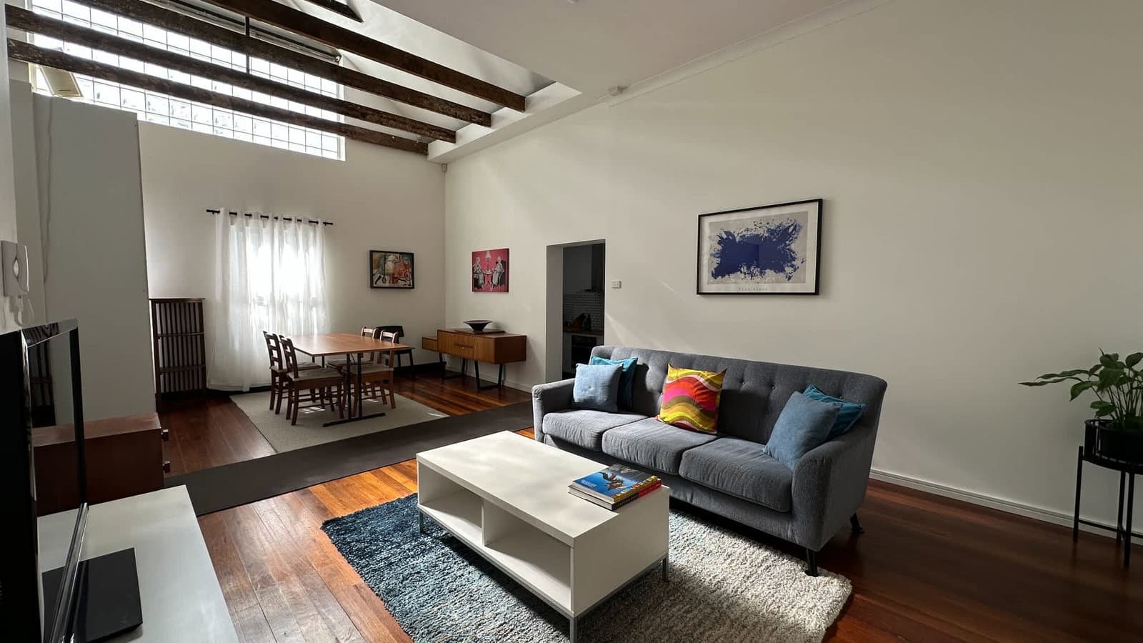Furnished 2 Bedroom Apartment in Petersham