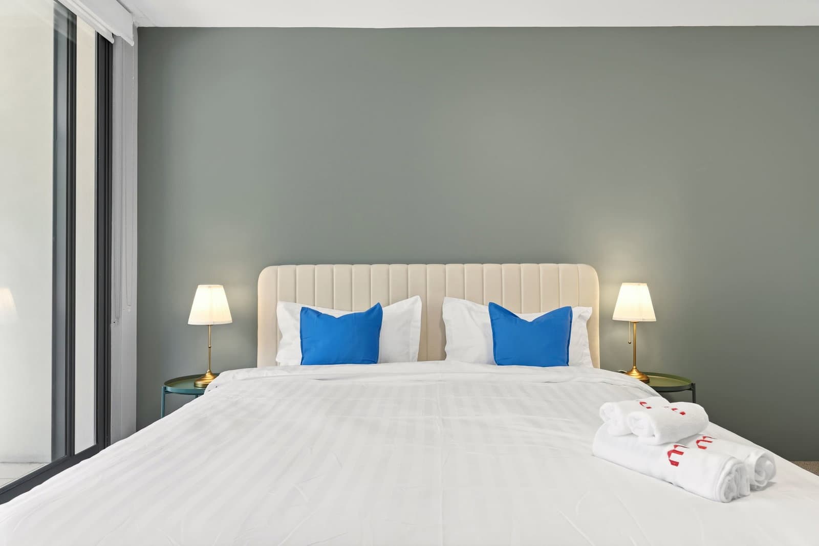 Furnished 1 Bedroom Apartment in Cronulla