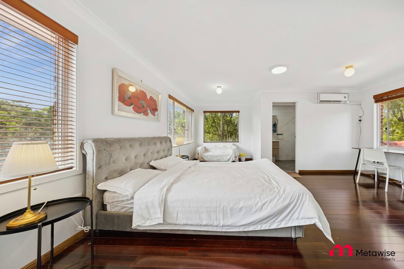 Furnished 1 Bedroom House in Castle Hill