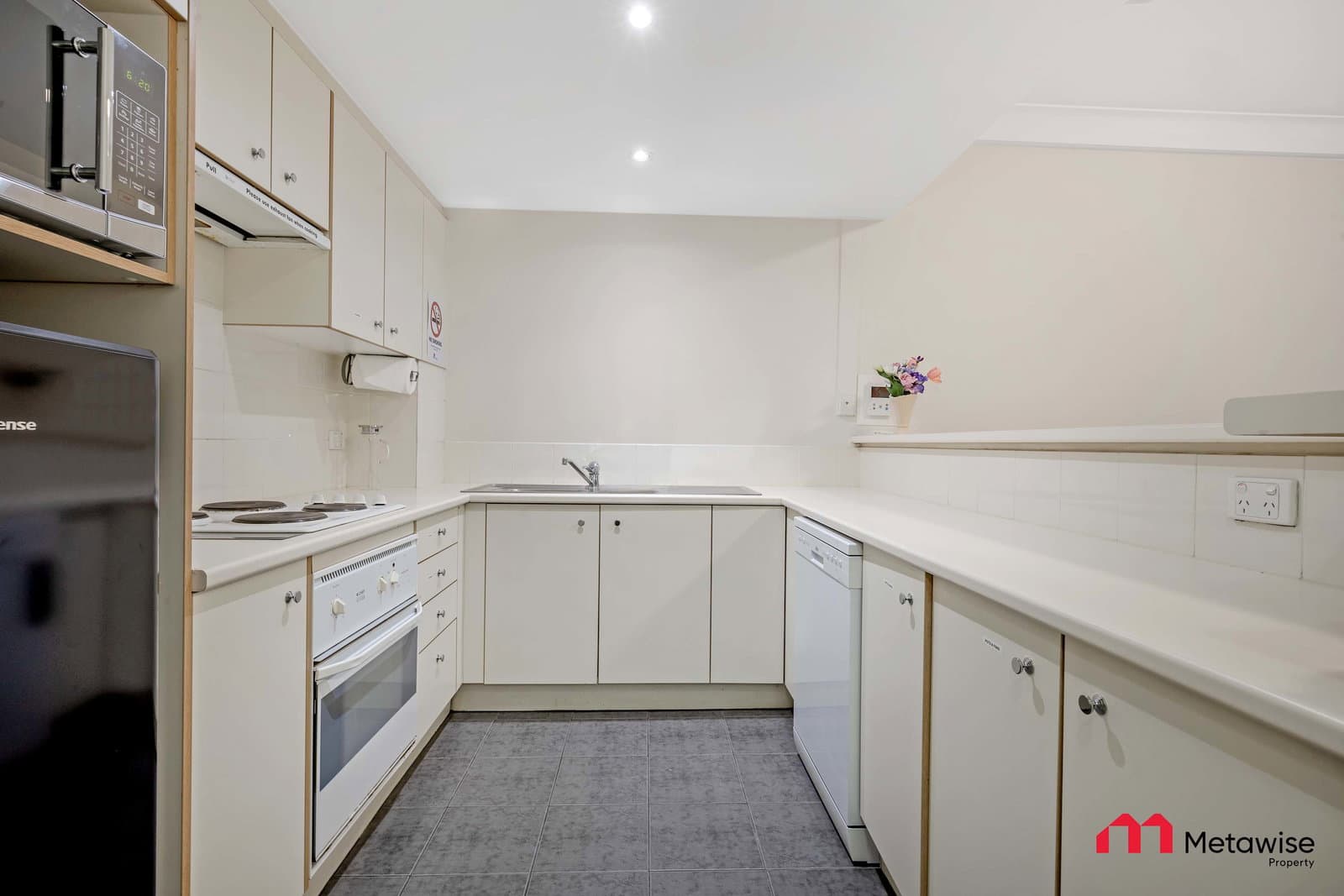 Furnished 1 Bedroom Apartment in Camperdown